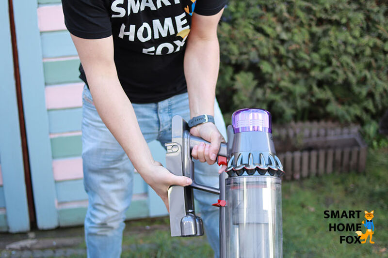 Dyson V11 Outsize practical wall bracket